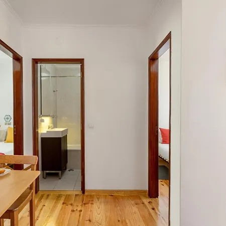 Penha De Franca's Viewpoint Duplex * Lisboa